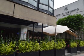 Hotel El Ejecutivo by Reforma Avenue