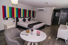 Hotel El Ejecutivo by Reforma Avenue