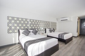 Hotel El Ejecutivo by Reforma Avenue
