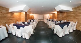 Hotel El Ejecutivo by Reforma Avenue
