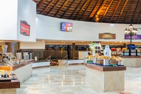 Crown Paradise Club Cancún by Golden Shores