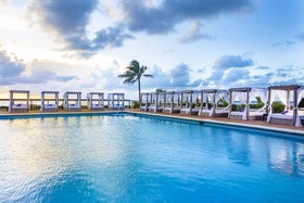 Crown Paradise Club Cancún