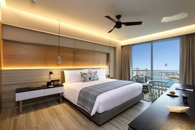 Renaissance Cancun Resort & Marina