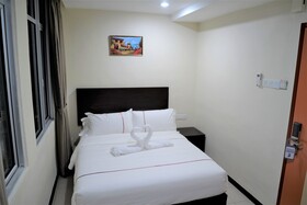 Dcozy Hotel