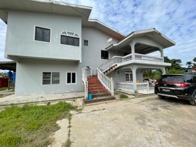 Anique Hoemstay by Oyo Rooms