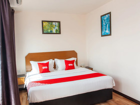 Marine Bay Hotel