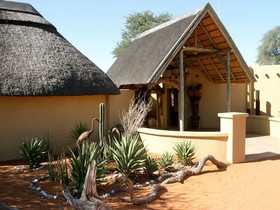 Intu Afrika Kalahari Zebra Lodge