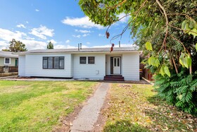 Kiwi Holiday Home Near Airport