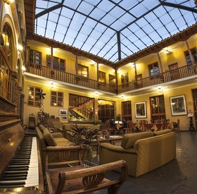 Hotel Selina Plaza de Armas