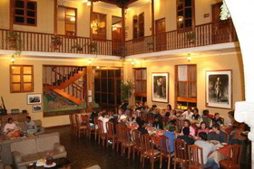 Hotel Selina Plaza de Armas