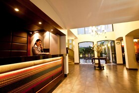 LP Los Portales Hotel