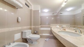 LP Los Portales Hotel