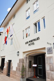 LP Los Portales Hotel