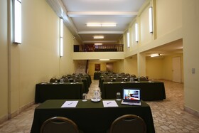 LP Los Portales Hotel