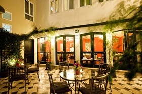 LP Los Portales Hotel