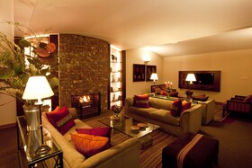 LP Los Portales Hotel