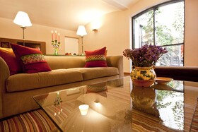 LP Los Portales Hotel