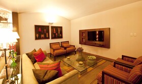 LP Los Portales Hotel