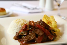 LP Los Portales Hotel