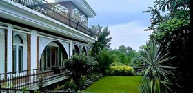Mulberry House