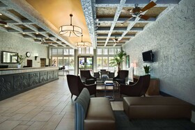 Embassy Suites by Hilton Phoenix Airport
