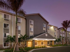 WoodSpring Suites Fort Lauderdale