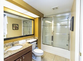 Westgate Lakes Resort & Spa
