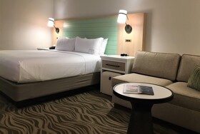 Wyndham Garden Lake Buena Vista Disney Springs Resort Area