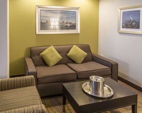 Comfort Suites Miami Airport North