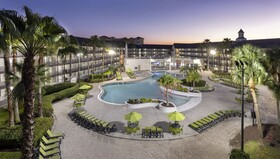 Avanti International Resort
