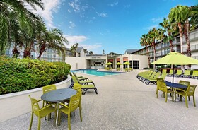 Avanti International Resort