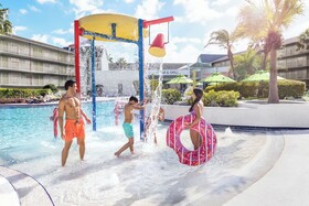 Avanti International Resort
