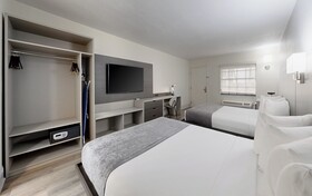 Avanti International Resort