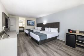 Avanti International Resort