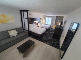 Comfort Inn & Suites Near Universal Orlando Resort-Convention Ctr.