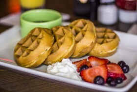 Holiday Inn & Suites Across From Universal Orlando