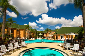 The Palms Hotel & Villas