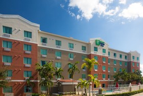 Holiday Inn Express Hotel & Suites Pembroke Pines - Sheridan St.