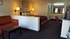 Rodeway Inn & Suites Marietta