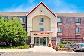 Hawthorn Suites by Wyndham Chicago-Hoffman Estates