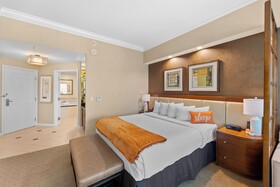 Lucky Gem Penthouse Suites at Signature