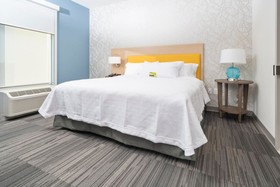 Home2 Suites by Hilton Newark Airport