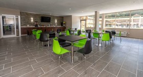 Super 8 by Wyndham Goldsboro