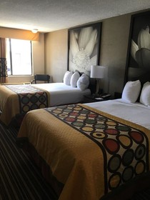 Super 8 by Wyndham Monroe