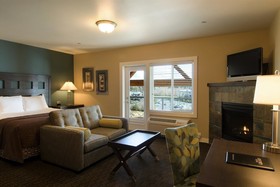 Oxford Suites Silverdale