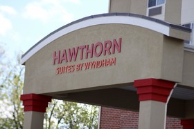 Hawthorn Suites by Wyndham Madison Fitchburg